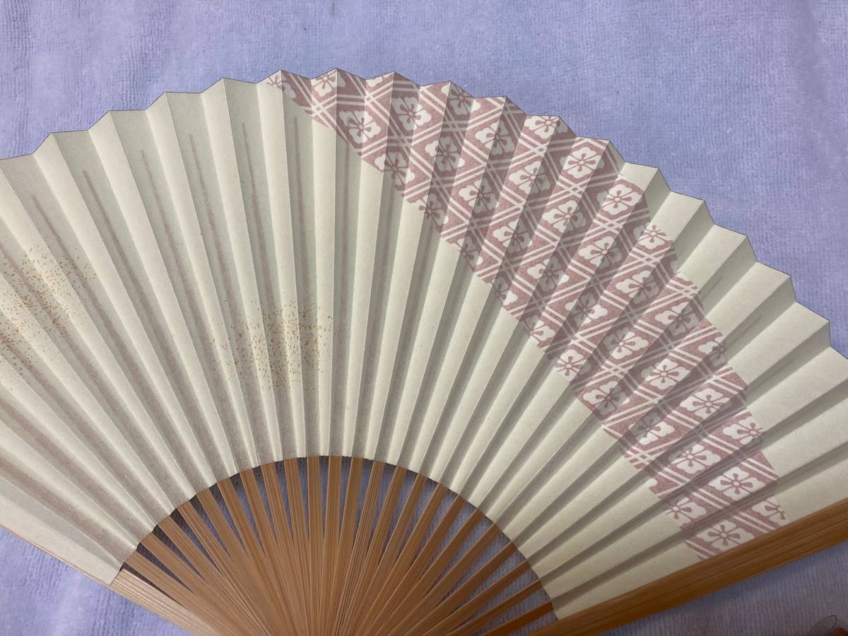 第六十二回伊勢神宮式年遷宮奉賛記念扇子(幅約39丈23cm/花菱紋様に微細 