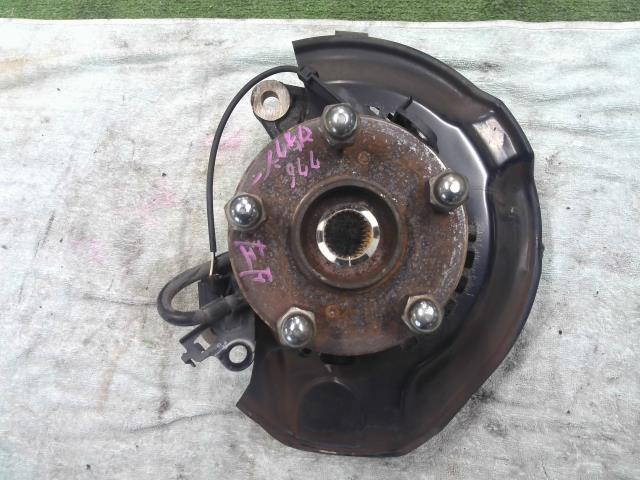ヴォクシー DBA-ZRR70G 左Fキャリパー（ヴォクシー/VOXY DBA-ZRR70G 