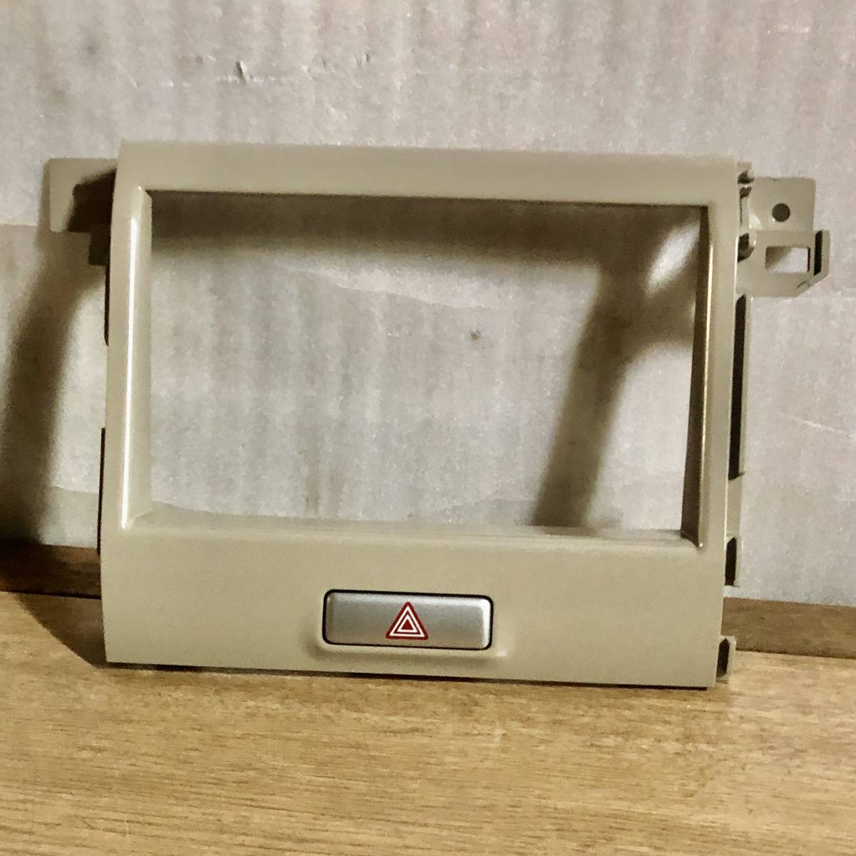 ◎ スズキ アルトラパン 純正オーディオパネル センターパネル