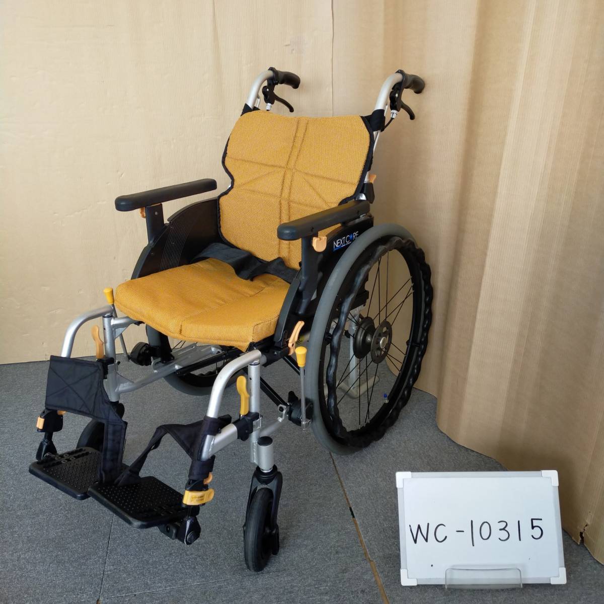 WC-10315)【中古】松永製作所 自走式 車いす 車椅子 NEXT-51B ネクスト