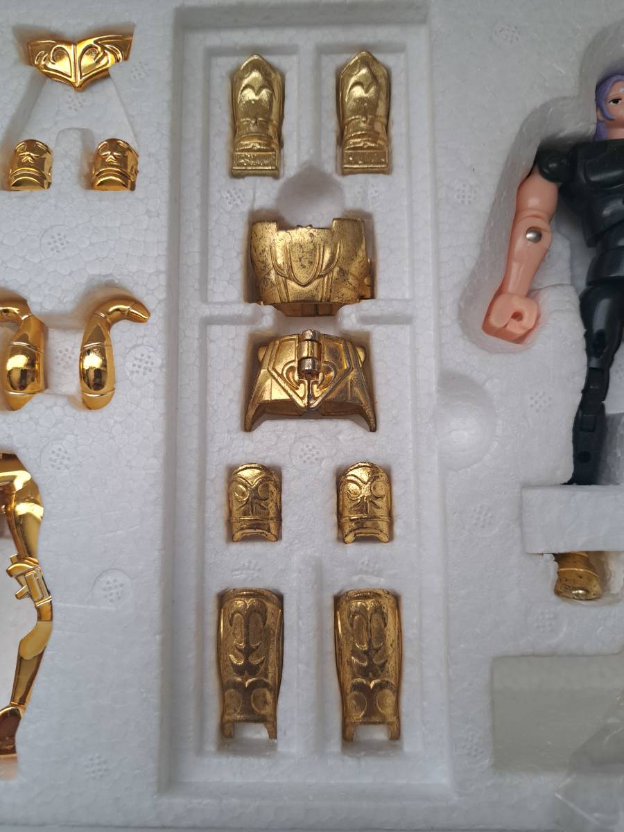 レトロ】 聖闘士星矢 聖闘士聖衣大系 黄金聖衣 牡羊座の聖衣 アリエス