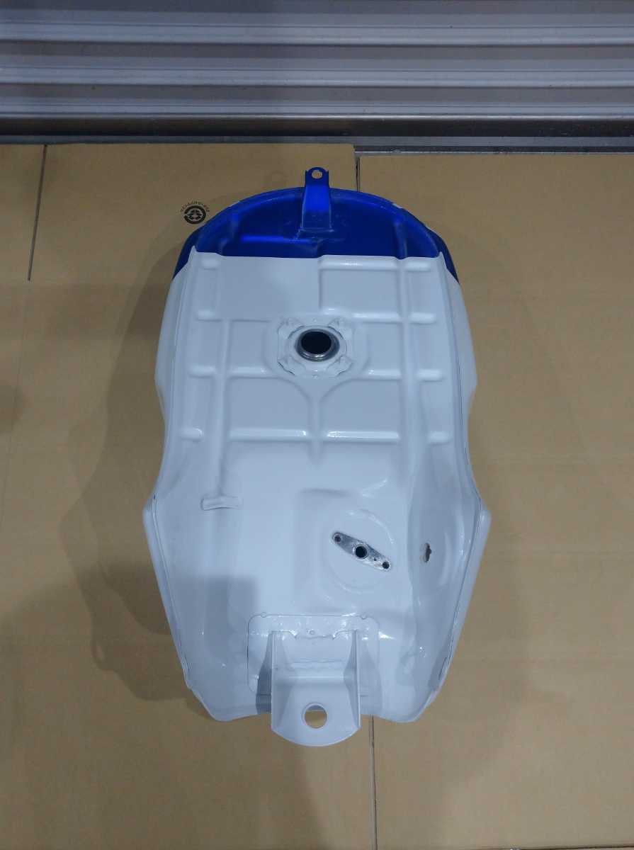 HONDA CBR400F 2型カラー 外装セット 1式（二灯式ヘッドライトとハーフ 