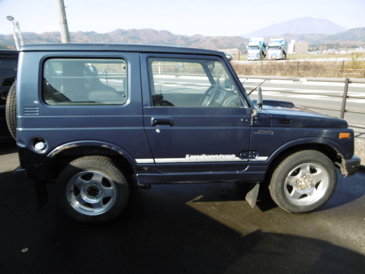 ジムニー スズキ ランドベンチャー 4WD 日よけ ☆平成7年 MT の中古車