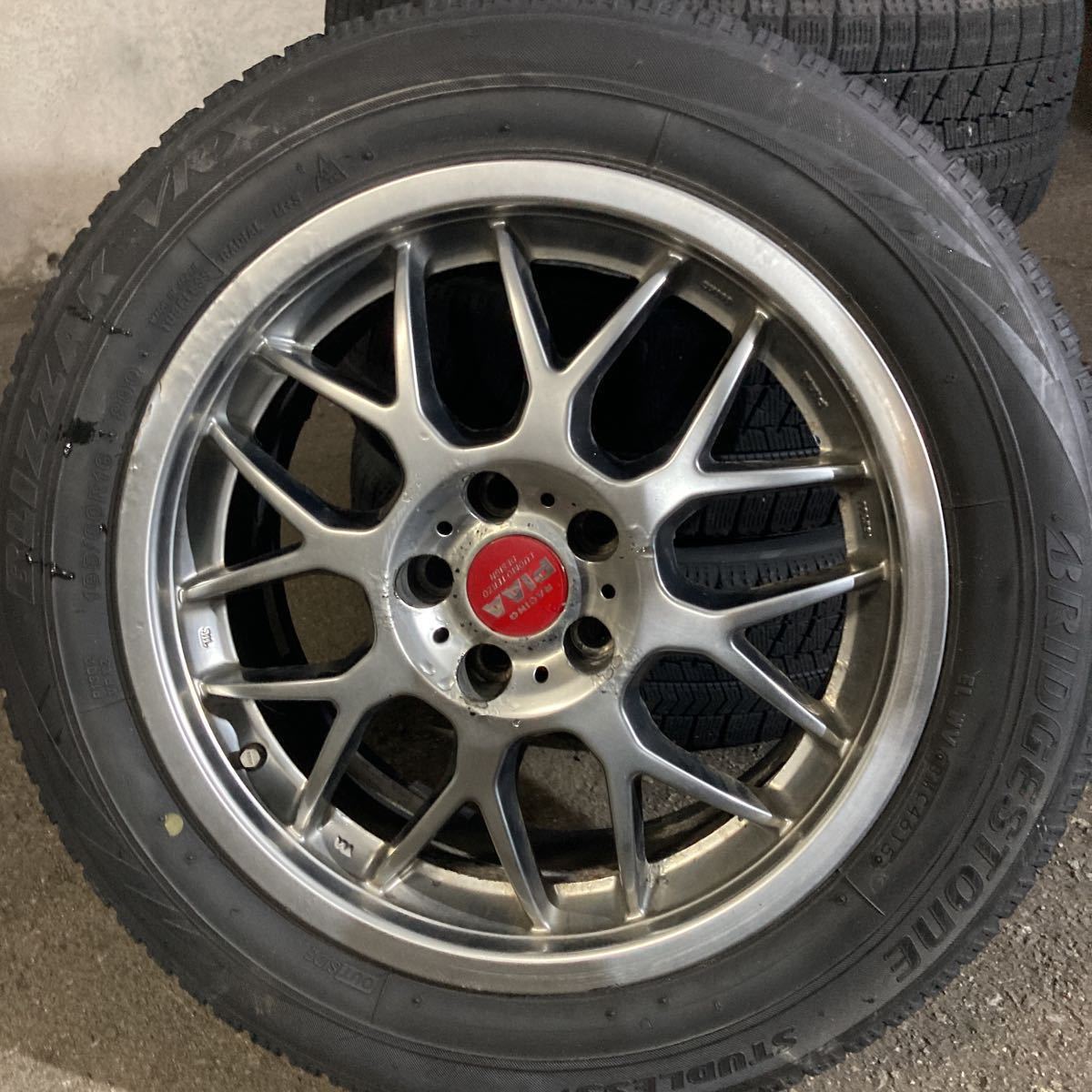 ☆スタッドレスタイヤ&ホイールセット ブリジストンVRX 195/60R16 PIAA 