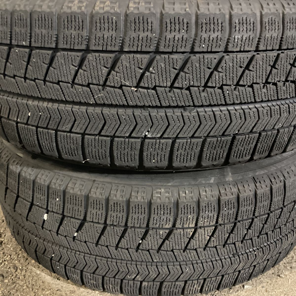 ☆スタッドレスタイヤ&ホイールセット ブリジストンVRX 195/60R16 PIAA 