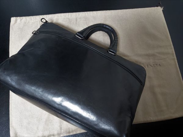 格安，最新作 ボッテガヴェネタ bottega イントレチャート ソフトブリーフバッグ 黒 6231(かばん、バッグ)｜売買されたオークション情報、yahooの商品情報をアーカイブ公開 - オークファン 男性用