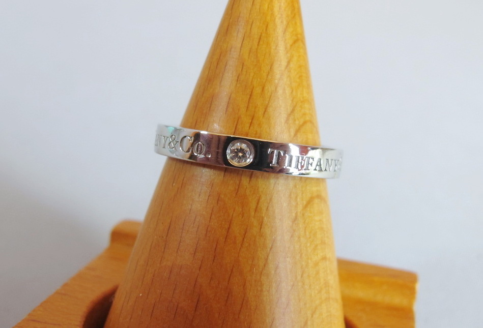 ★ティファニー ３Ｐ ダイヤ ＰＴ９５０ リング １０．５号・箱有り