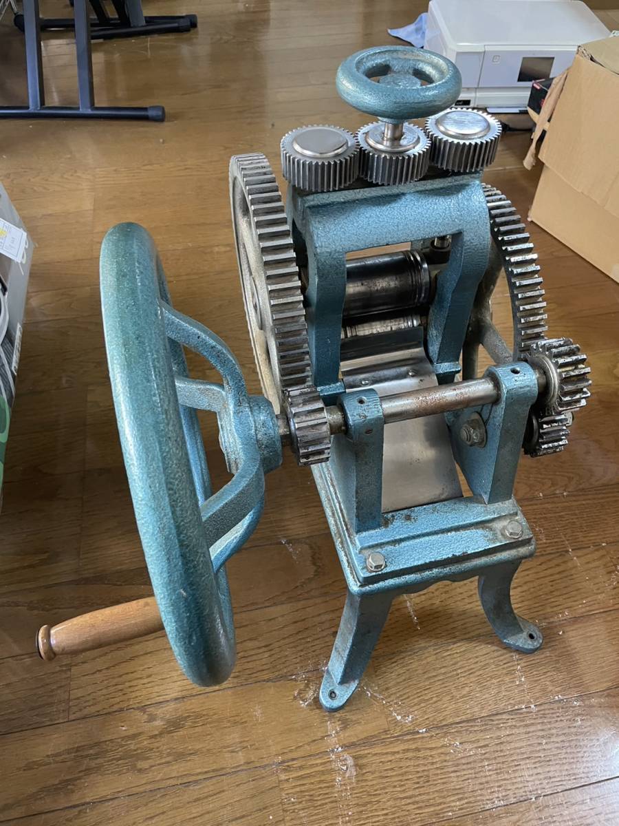 ☆中古品☆HARP ハープ 彫金ローラー ハンドル付 金属加工 金属 ☆中古品☆HARP ハープ 彫金ローラー ハンドル付 金属加工 金属