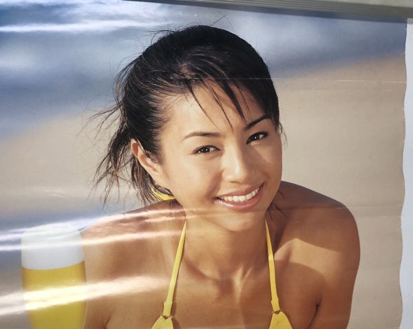 井川遥 アサヒスーパードライ ビール 黄色水着 ポスター 約51×71㎝(あ