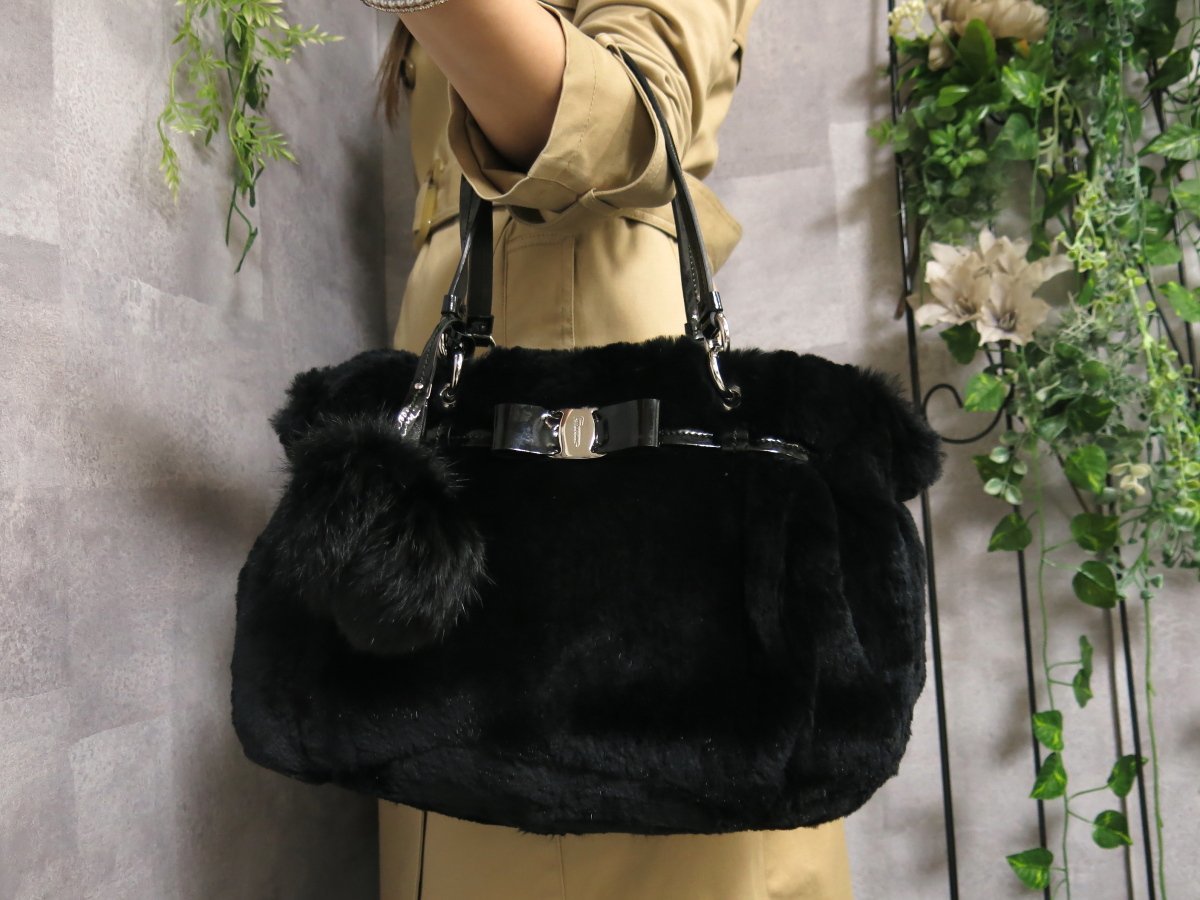 フェラガモ バッグ ヴァラ ファー Salvatore Ferragamo フェラガモ 
