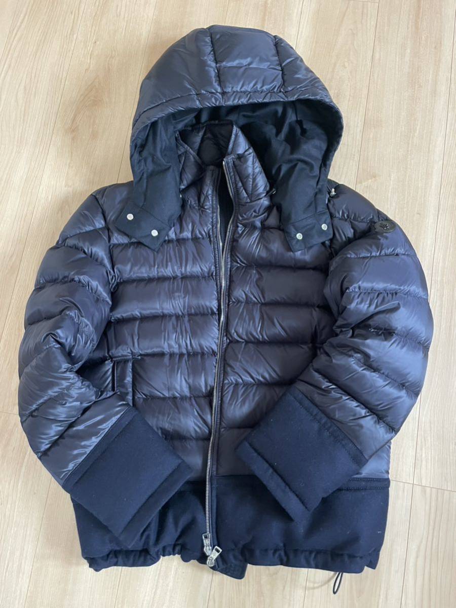 Moncler Genius 2 Moncler 1952 x Undefeated Arensky Hooded Down Jacket