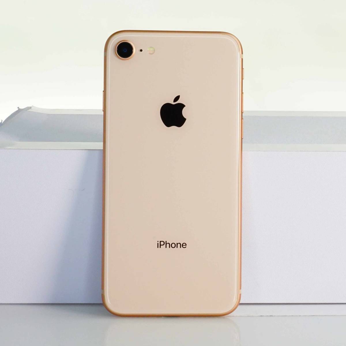 iPhone 8 64GB SIMフリ― ゴールド 中古本体 MQ7A2J/A 白ロム iPhone8