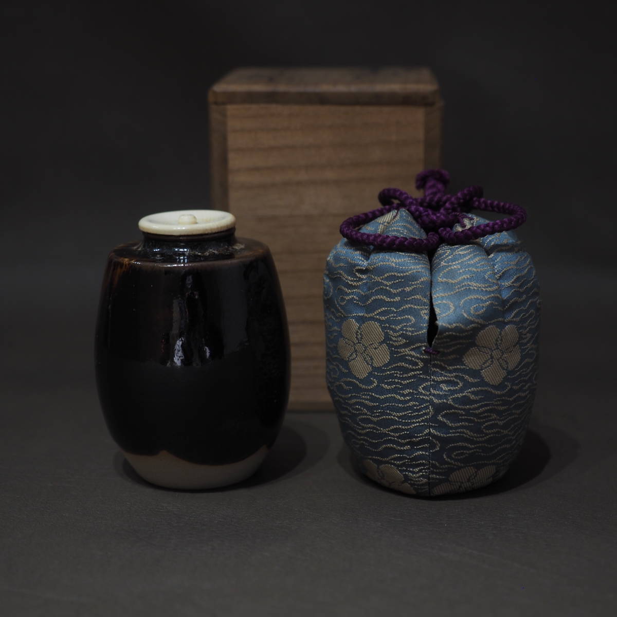 【定番人気，お買い得】 桶谷定一 肩衝茶入 共箱 仕覆 茶道具 煎茶道具 茶壷(その他)｜売買されたオークション情報、yahooの商品情報をアーカイブ公開 - オークファン 京焼