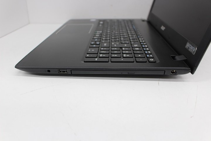 現状 TravelMate P259 第7世代 Core i5 7200U/8GB/SSD256GB/15.6フルHD