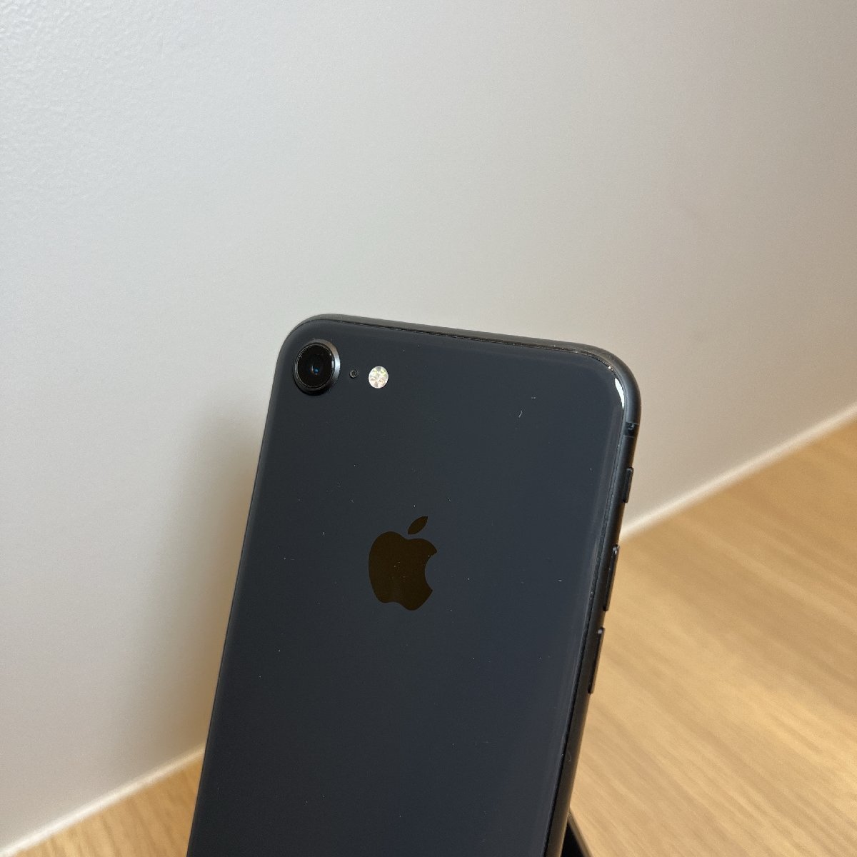 【美品】【シムフリー】【1円～】iPhone8 64GB スペースグレイ バッテリー状態83％ 判定△ 64GB iPhone8 スペースグレイ 動作確認済み 6APM0451円スタート スマートフォン・携帯電話