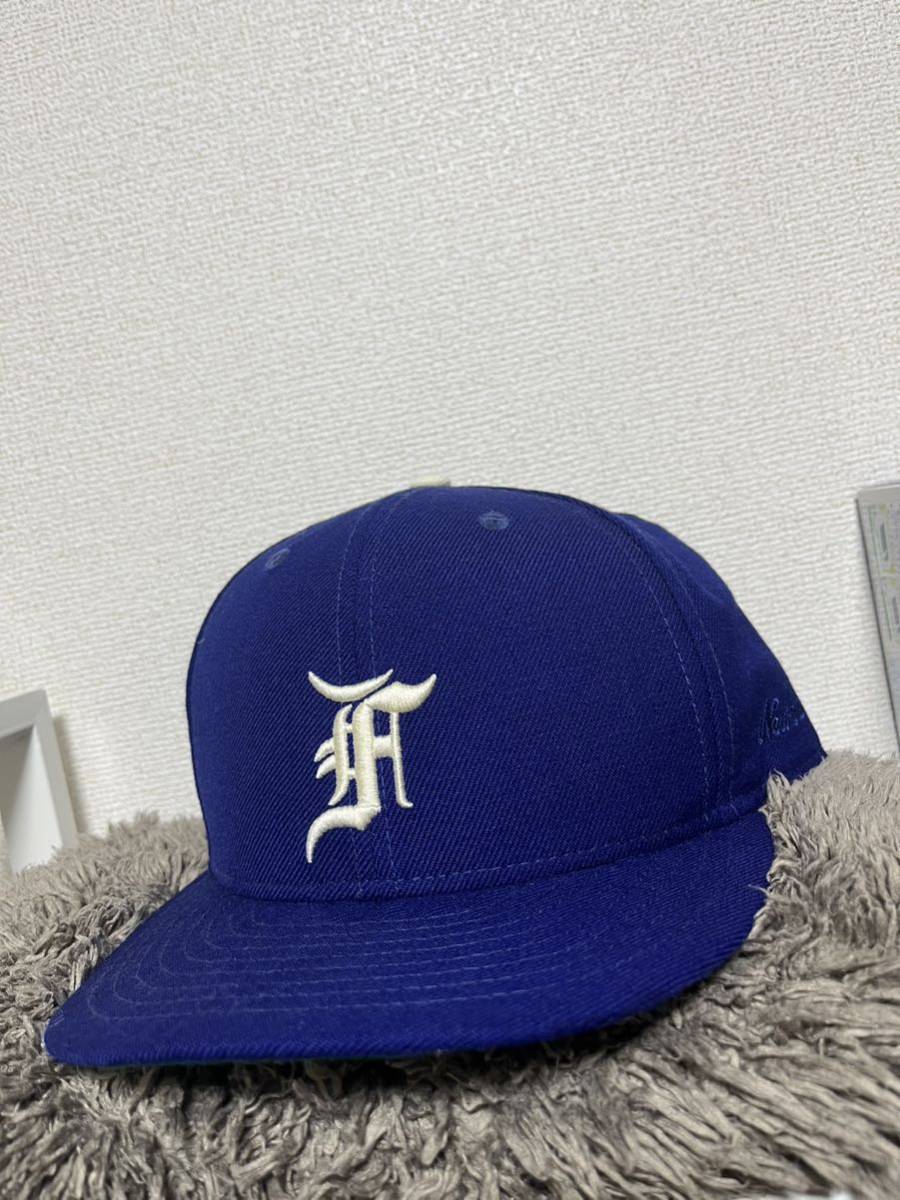 NEW ERA FEAR OF GOD ESSENTIALS 59FIFTY F LOGO UNDER VISOR FOG cap サイズ 7 ...