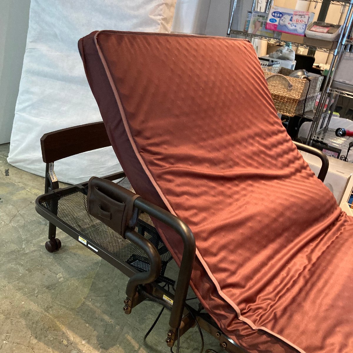札幌市内送料無料○ATEX/ニトリ○折りたたみ電動ベッド AX-BE735N 中古 