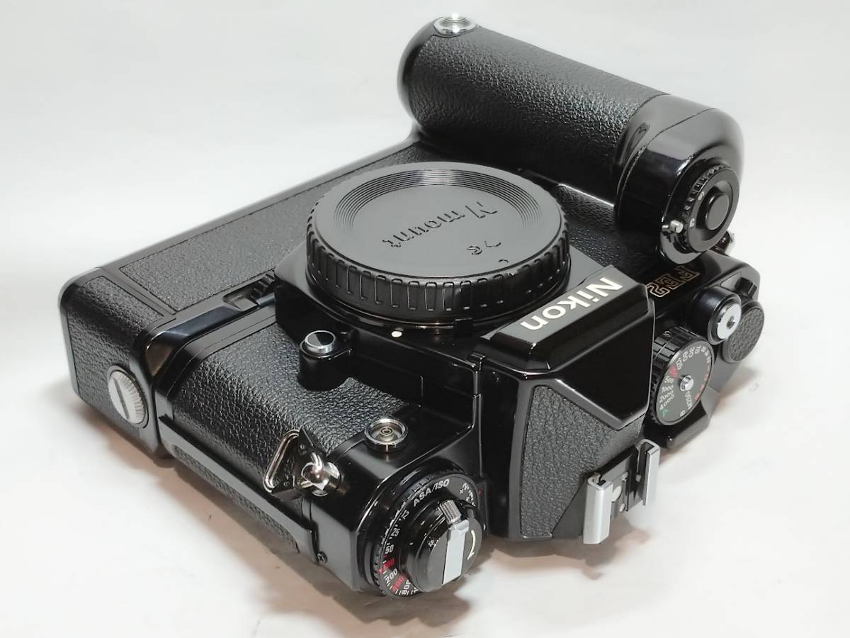 お得，人気 【極上美品／動作良好】 ニコン Nikon FE2ブラック+