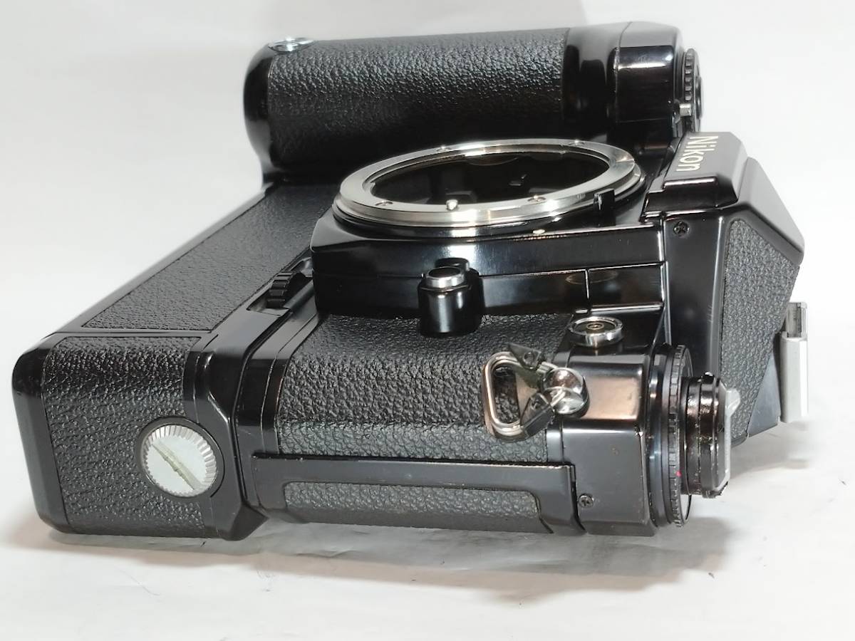 お得，人気 【極上美品／動作良好】 ニコン Nikon FE2ブラック+