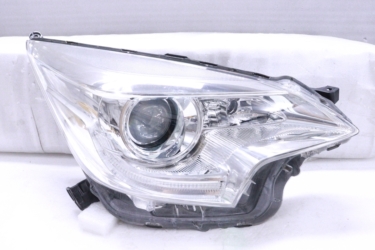 2Y-1573★後期 ハロゲン NSP120 ラクティス★右ヘッドライト ICHIKOH 52-274 打刻:1 ユニット メッキ 純正★トヨタ (KK)