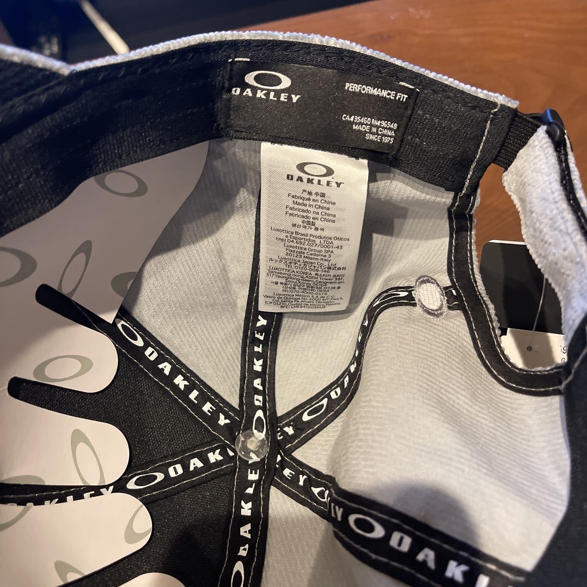 オークリー　ゴルフキャップ_2
