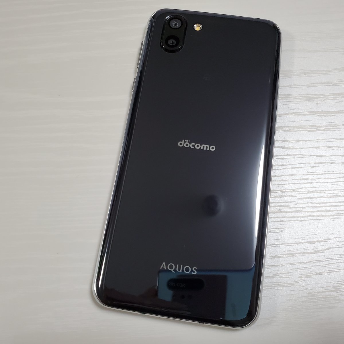 ☆【25291WM】 ジャンク docomo SH-03K SHARP AQUOS R2 プレミアム