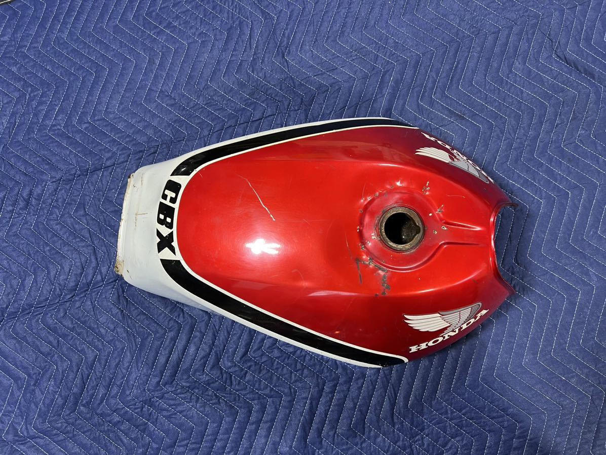 CBX400F.純正タンク.塗り替え無し.ガソリンタンク.当時物.赤白外装