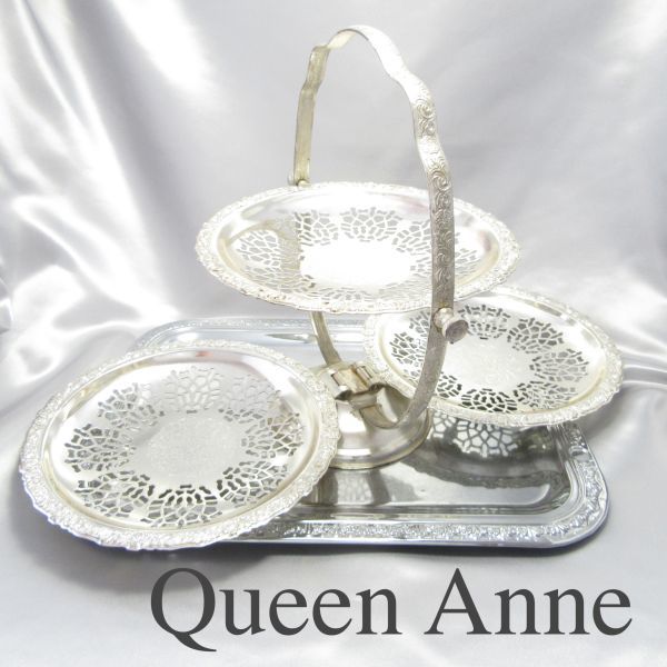 美術品・アンティーク・コレクション 【英国】 ケーキスタンド Queen