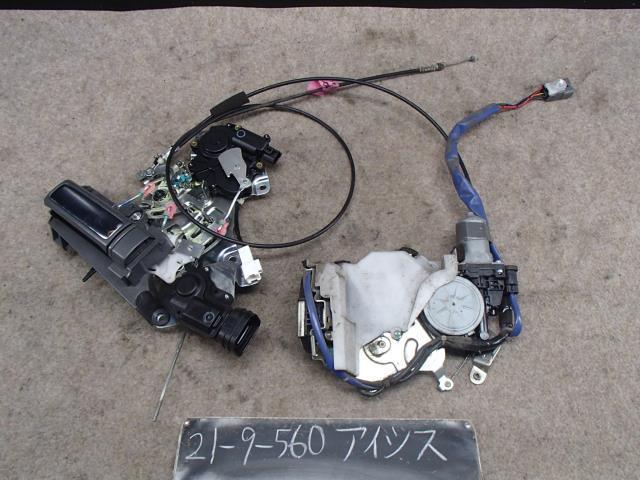 アイシス 　ZGM10W リヤ右ドアロック　アクチュエーター 1G2 アイシン 69200-44021