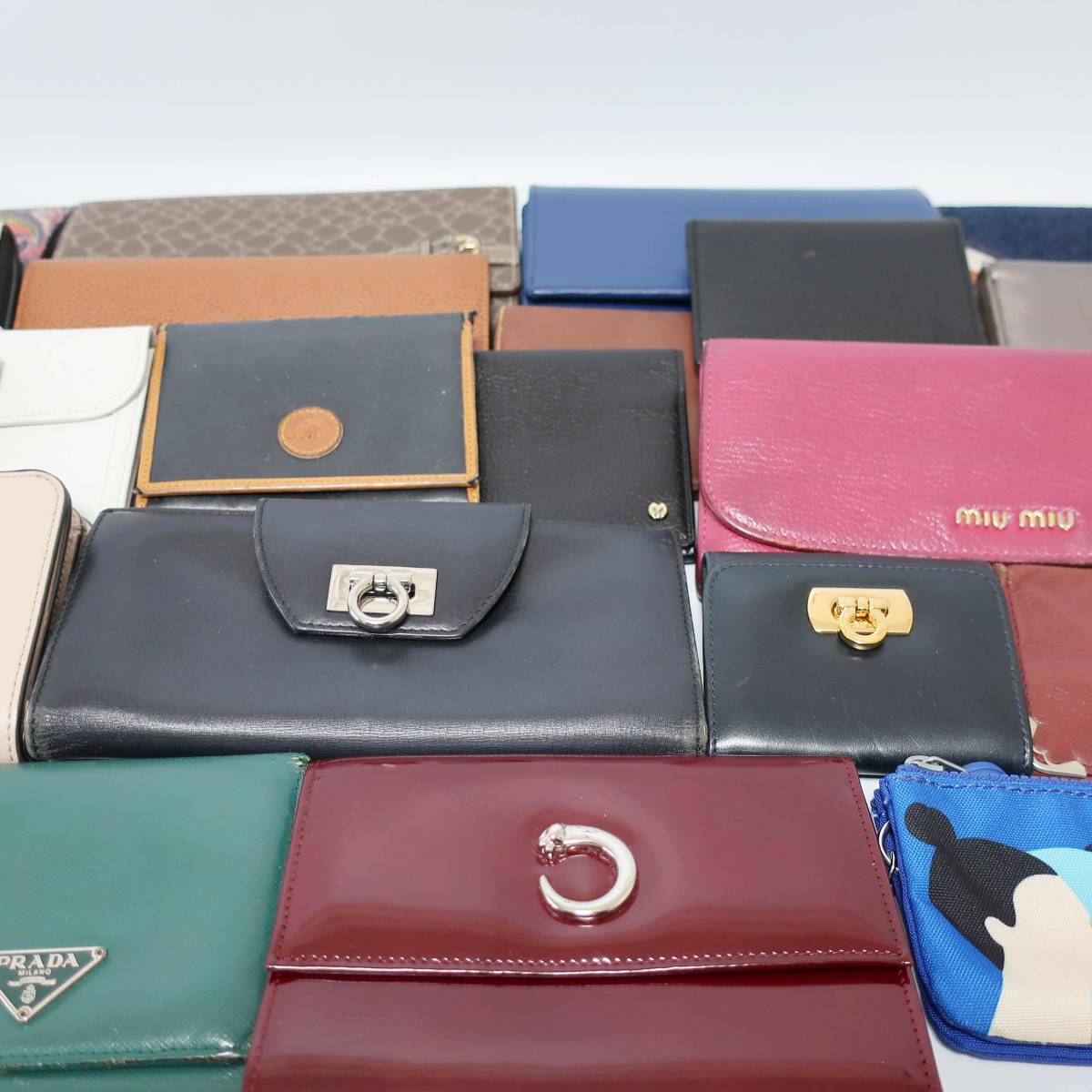 PRADA 長財布 美品 ルイヴィトン GUCCI miumiu 良品 ミュウミュウ