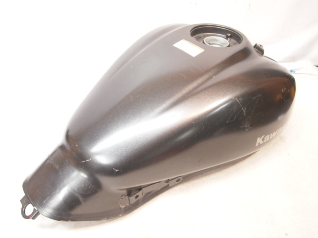 バルカンS燃料タンク 目立つ凹みなし、仕上げ用に。ガソリン フューエル