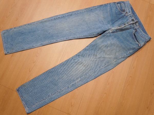 v321★80s ヴィンテージ★USA製 リーバイス 501 内股シングル★W31 古着色落ち ジーンズ★555 バレンシア工場製 デニムパンツ★
