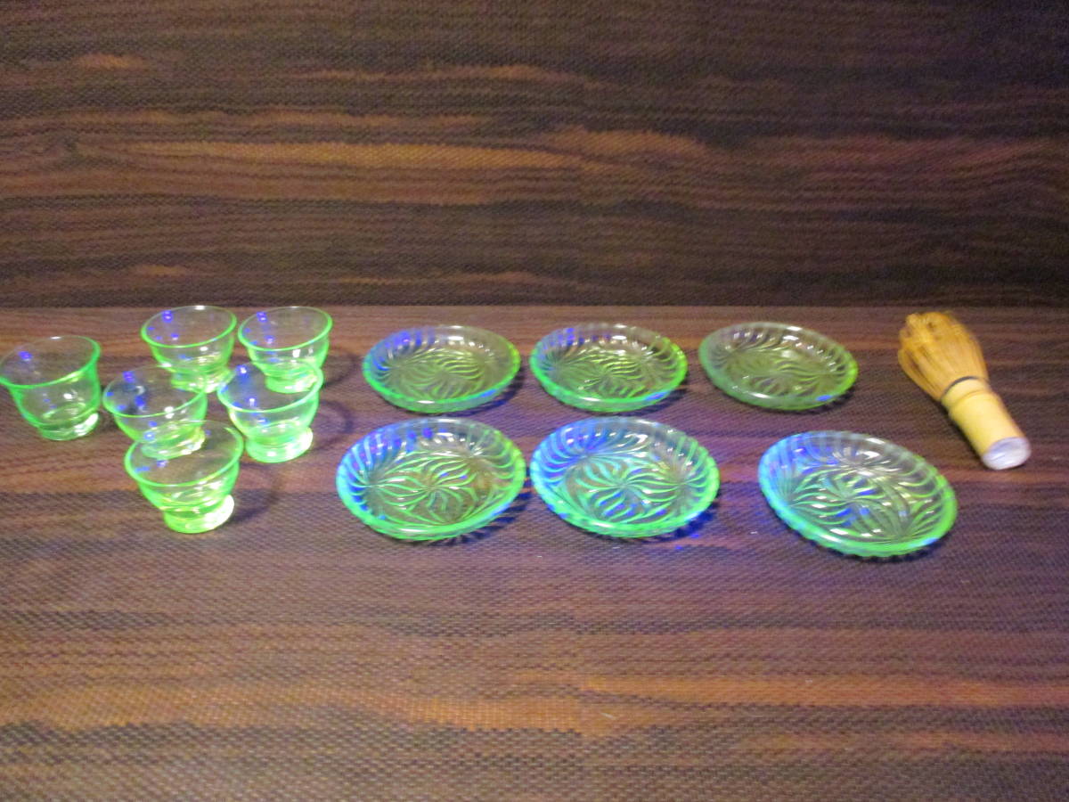 【驚きの破格値，最新作】 ウランガラス小皿 完品6枚 ミニグラス5点完品 ミニグラス1点カケ まとめて(工芸ガラス)｜売買されたオークション情報、yahooの商品情報をアーカイブ公開 - オークファン 工芸ガラス
