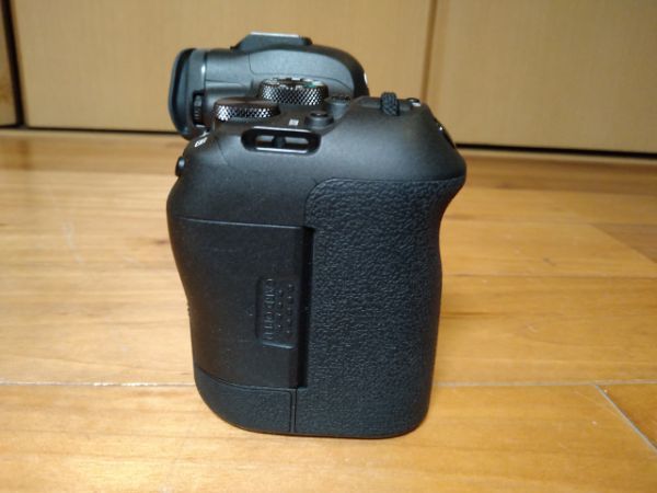 Canon ミラーレス一眼レフカメラ EOS R6 ボディ メーカー保証残約3ヶ月有り フルサイズミラーレス_6