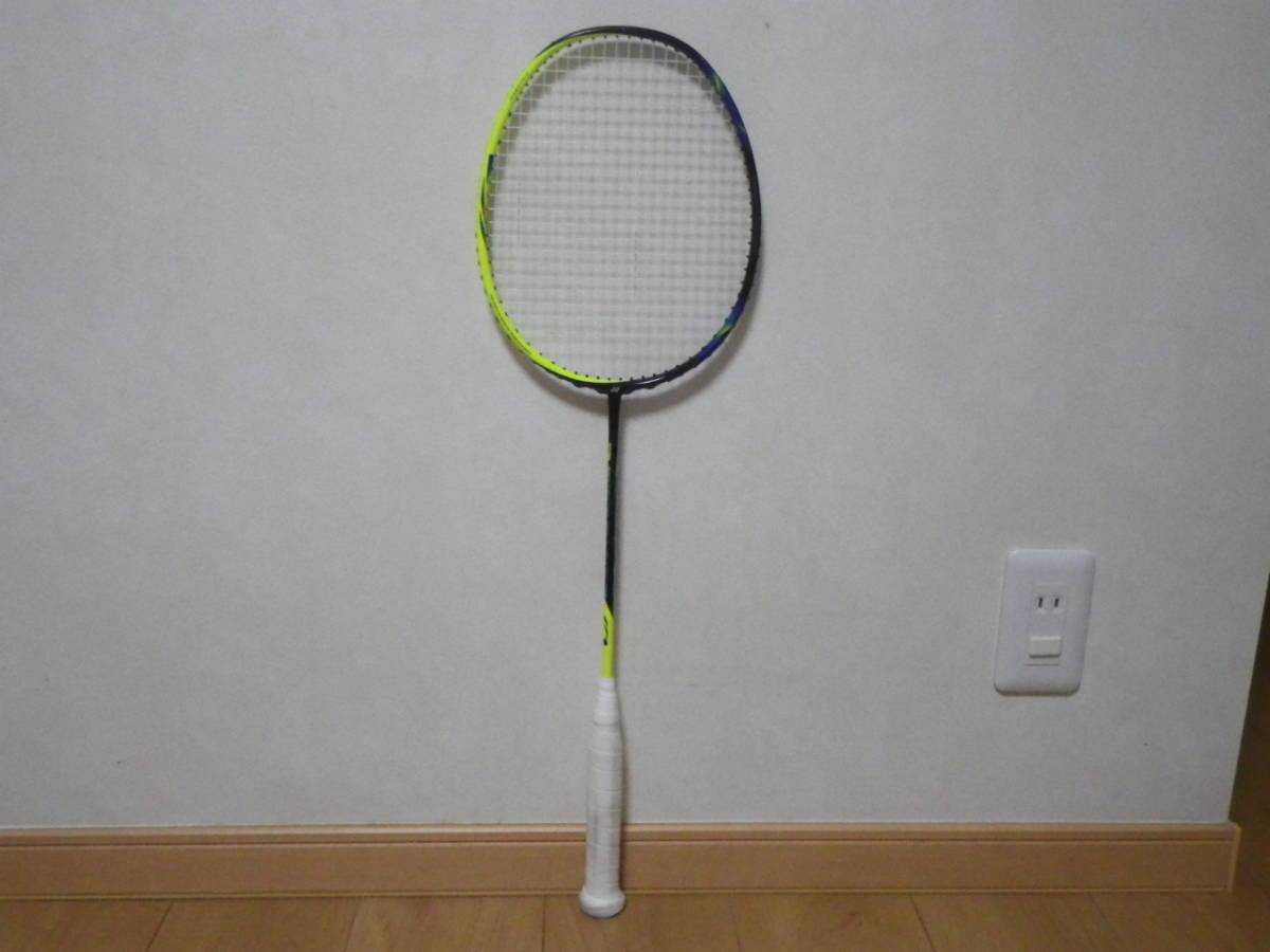 YONEX 4UG5 ヨネックス アストロクス77 バドミントンラケット ASTROX77 