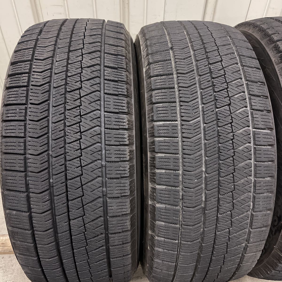 中古スタッドレスタイヤ4本セット 225/50R17 ブリヂストン BLIZZAK