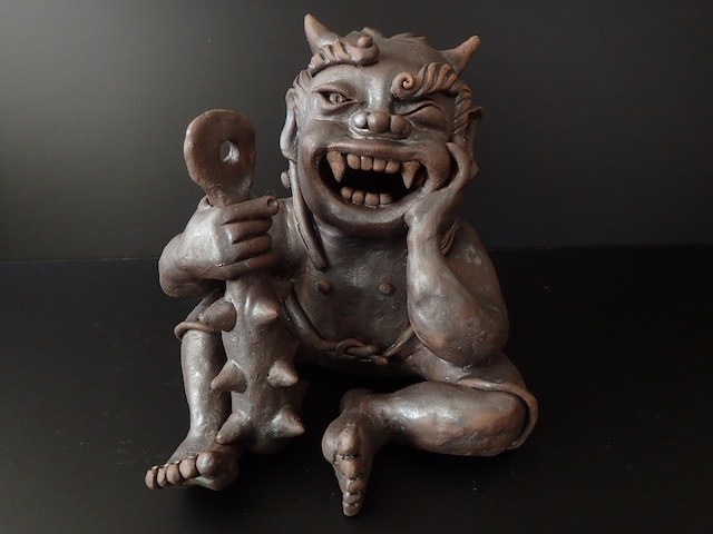 格安，正規品】 鬼形商會No.52 ＜ウインク鬼＞ 厄除守護 陶器製 鬼置物
