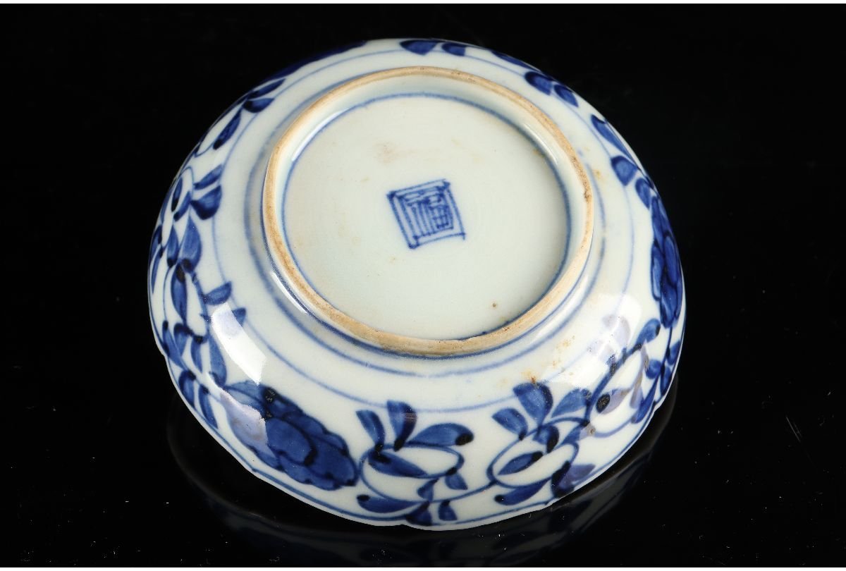 古伊万里 染付 渦福 江戸中期 URA]伊万里染付色絵花草文八角皿20客⁄4
