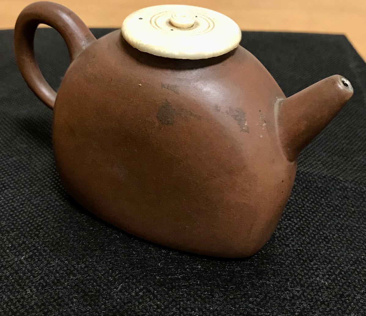 ☆うぶ出し.年代物.時代物.中国美術.煎茶道具.紫泥.朱泥.急須.水滴