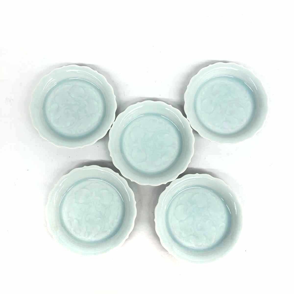 新品　塚本快示　快山窯　青白磁皿 美濃焼 人間国宝 塚本快示 快山窯 青白磁 飛鳥文（ひちょうもん）7寸