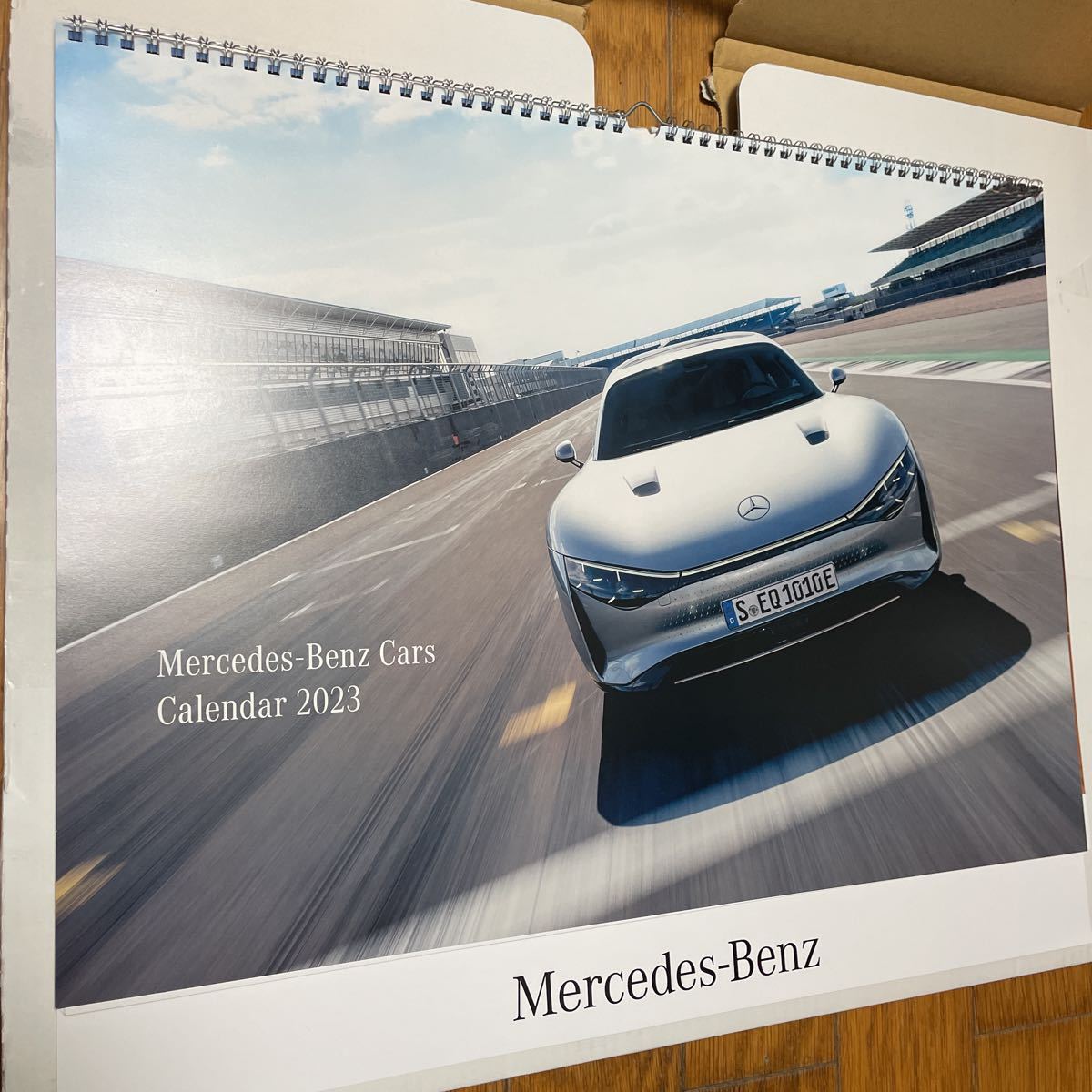 得価，豊富な 2個セット メルセデスベンツ Mercedes Benz カレンダー 2023 壁掛け 大判 最新版(メルセデス・ベンツ)｜売買されたオークション情報、yahooの商品情報をアーカイブ公開 - オークファン メルセデス・ベンツ