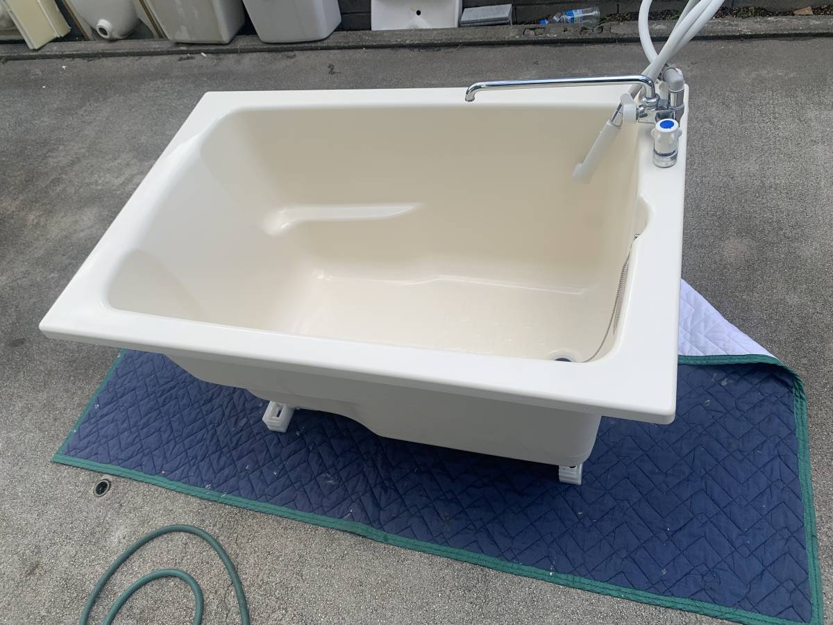 中古 INAX ホールインワン給湯器専用浴槽 PB-1112VWAL/L11-S 720X1100 