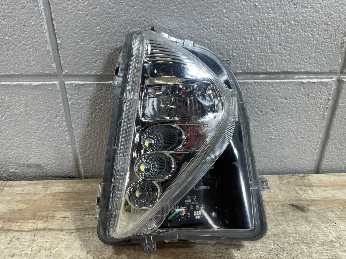 割引あり LA300S ミライース 後期 左ヘッドランプ ハロゲン KOITO 100