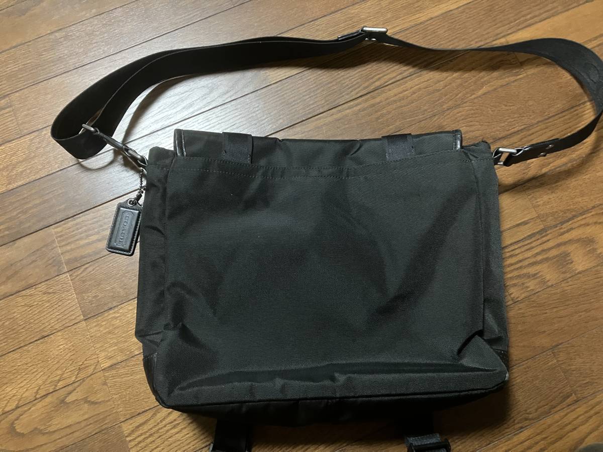 ☆COACH コーチショルダーバッグ 中古美品 ビジネスで使っていました 