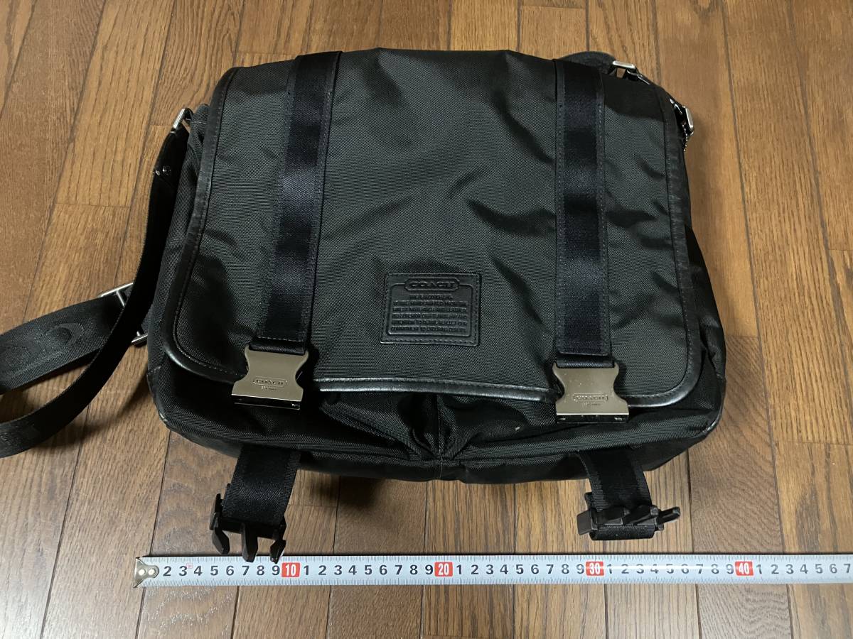 ☆COACH コーチショルダーバッグ 中古美品 ビジネスで使っていました 