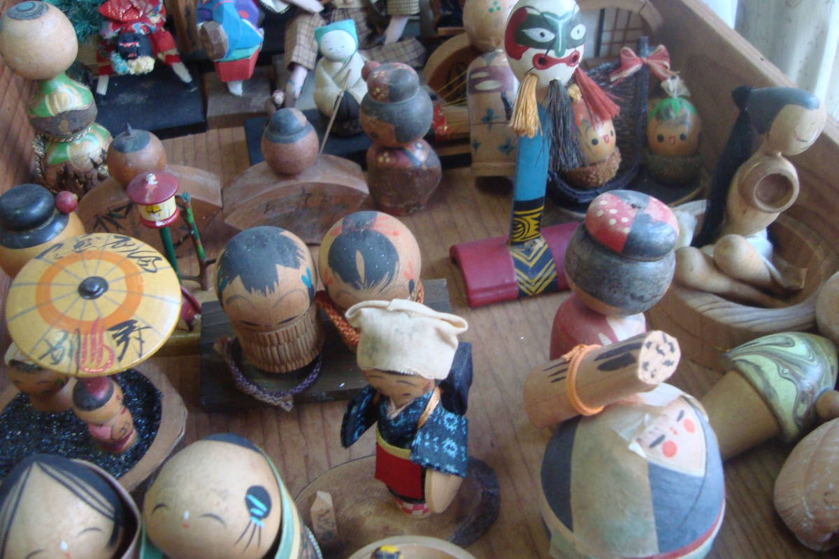 アンティーク】創作こけし コケシ 18本まとめ 工芸品 置物 民芸品 小