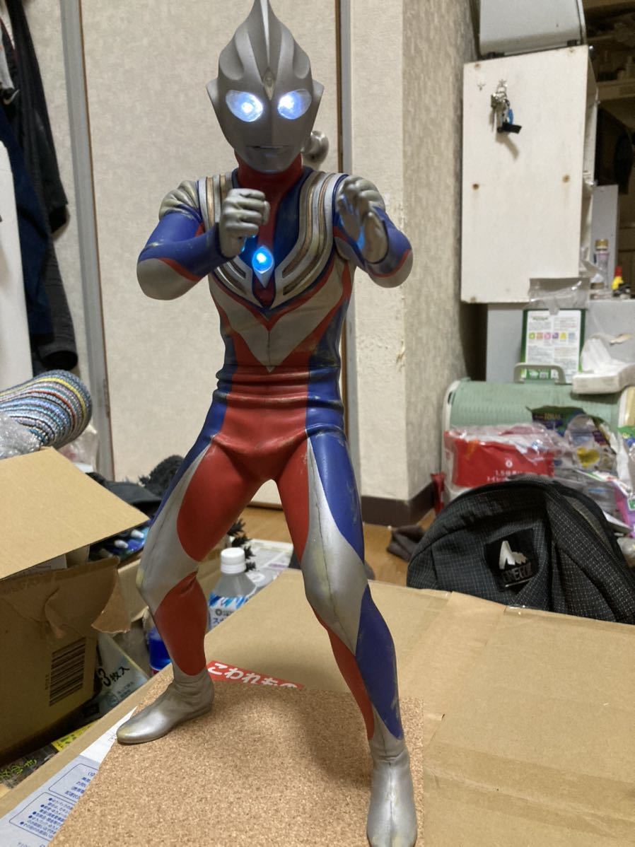 海洋堂 ウルトラマンティガ Yahoo!オークション - メガソフビ復刻版