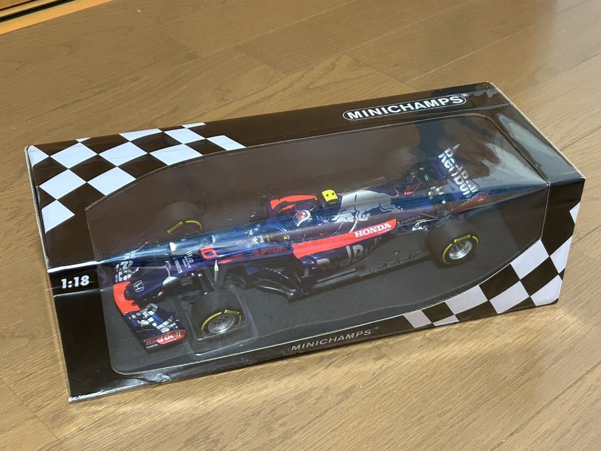 ミニチャンプス 1/18 レッドブルスクーデリアトロロッソホンダ STR13