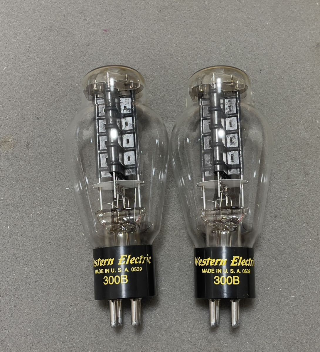 Western Electric 300B 真空管 2本セット SN/0539 Western Electric 300B 真空管 2本セット SN⁄0539 WE300B – CORE