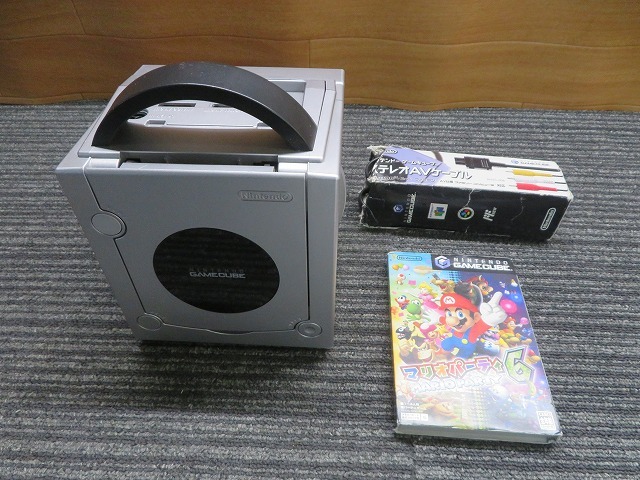 R☆GAME CUBE　DOL-017　ゲームキューブ　本体　マリオパーティ6　現状品